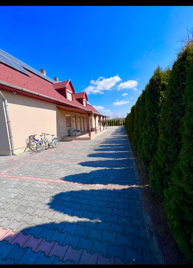 Relax Apartman Siofok-Sosto Exteriér fotografie